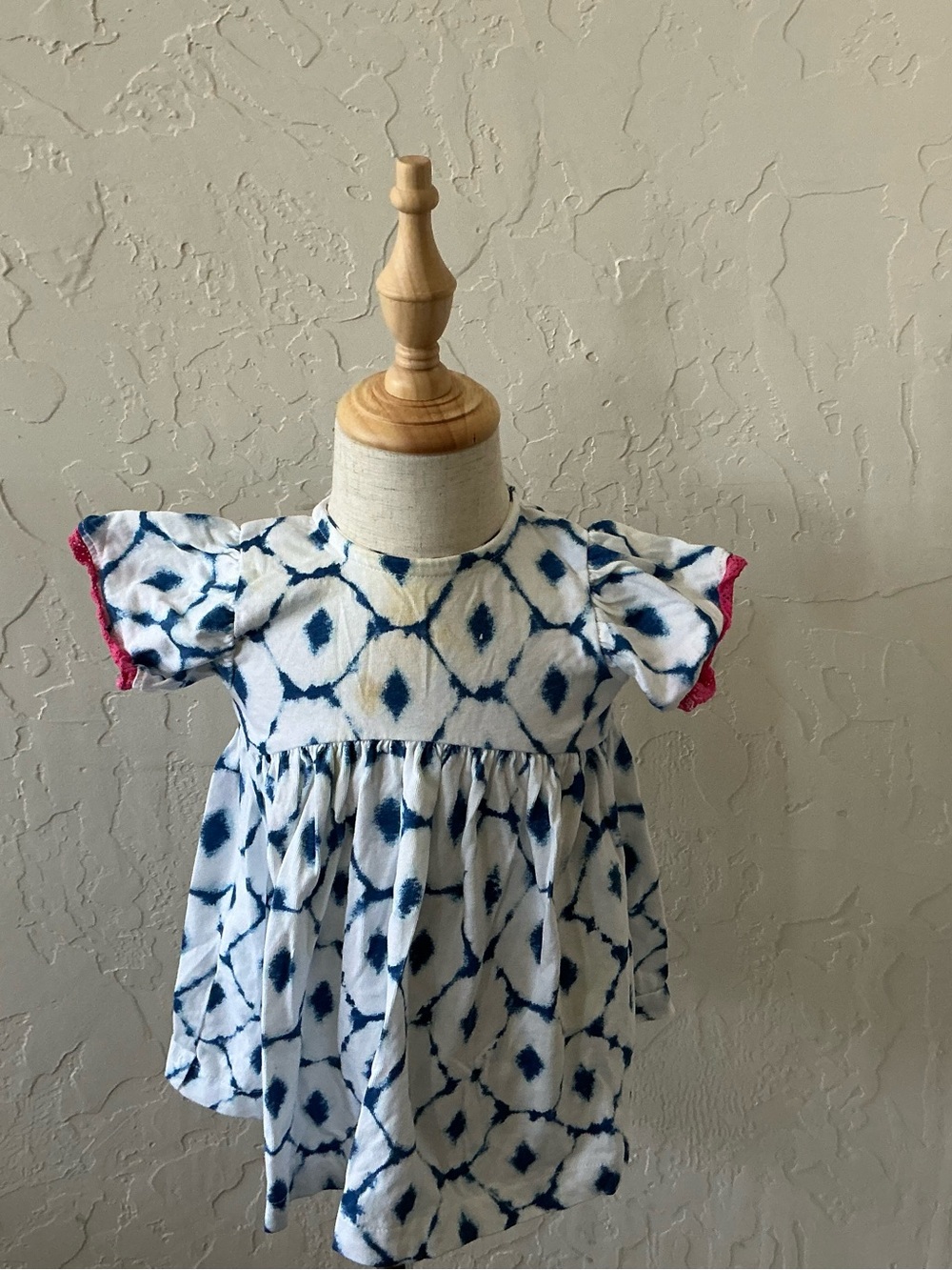 Girls White and Navy Ikat Short Sleeve Dress with Pink Trim
